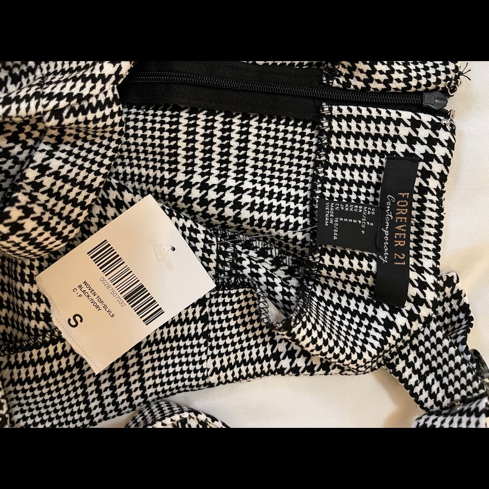 Forever21 Top - Picture 3 of 3